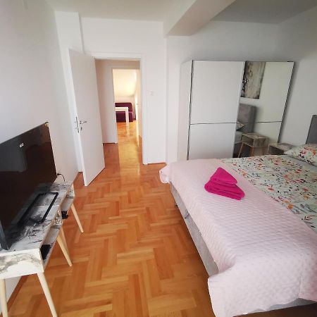Riviera Apartments Ni Extérieur photo